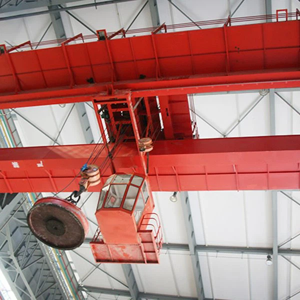 Cần cẩu du lịch chùm đôi 50 tấn với nam châm điện