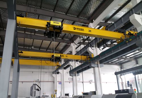 Tại sao cần cẩu dầm đơn châu Âu lại đắt?