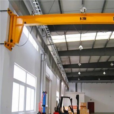 Cần Cẩu Jib Treo Tường Với Thiết Kế Palăng Châu Âu