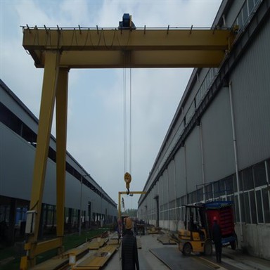 Cẩu trục 6 tấn